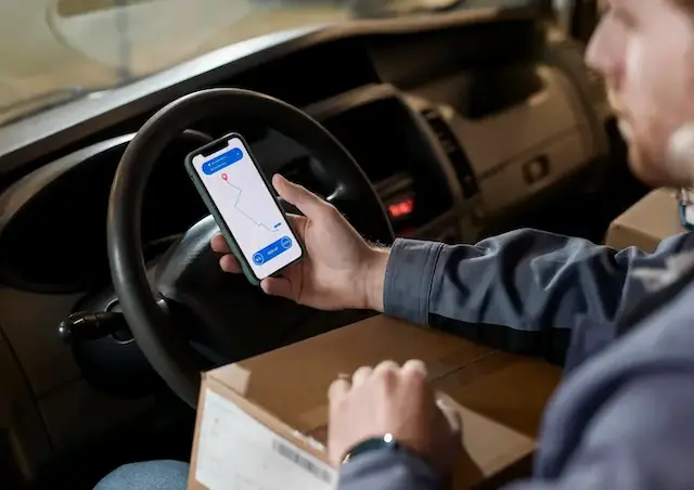 Logistics & Delivery Applications